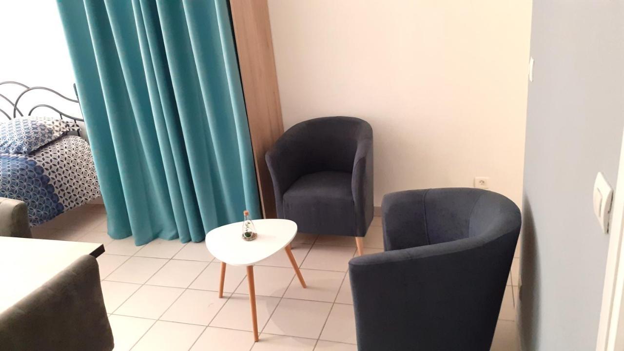 Charmant Studio En Plein Centre Avec Parking Saint-Omer  Exterior photo